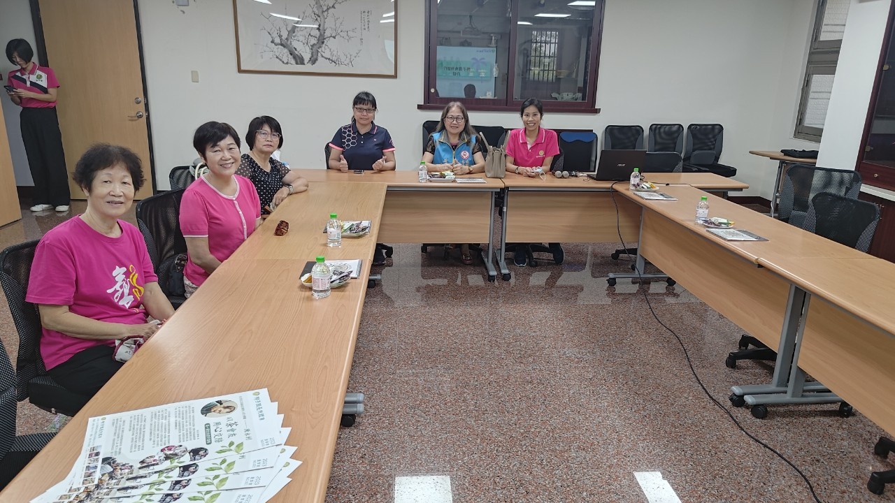【團體友會聯誼去】椰子園老人養護之家~(標題圖檔)